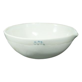 BASIN/DISH PORCELAIN ROUND BOTTOM W/SPOUT    60ML