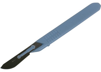 SCALPEL DISPOSABLE PLASTIC CARBON STEEL BLADE #22