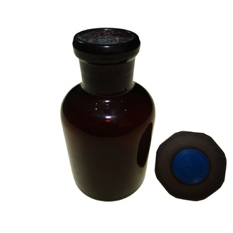 BOTTLE REAGENT AMBER GLASS   60ml NARROW MOUTH & POLYSTOPPER