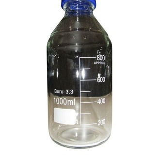 BOTTLE REAGENT GLASS GRADUATED WITH BLUE SCREW CAP  1000ml