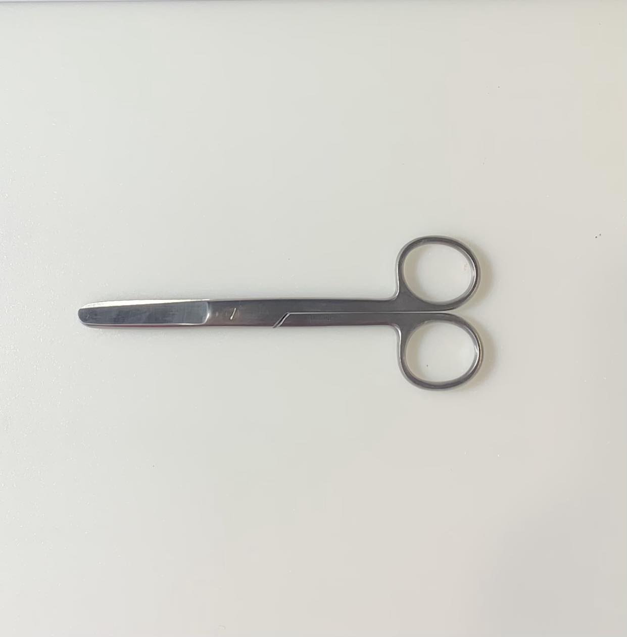 SCISSORS DISSECTING STRAIGHT 13cm BLUNT/BLUNT